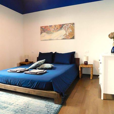 Bologna City Center Aldrovandi Flat Eksteriør billede