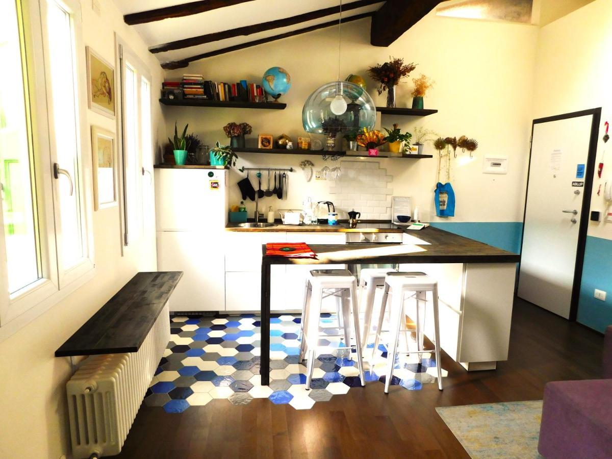 Bologna City Center Aldrovandi Flat Eksteriør billede